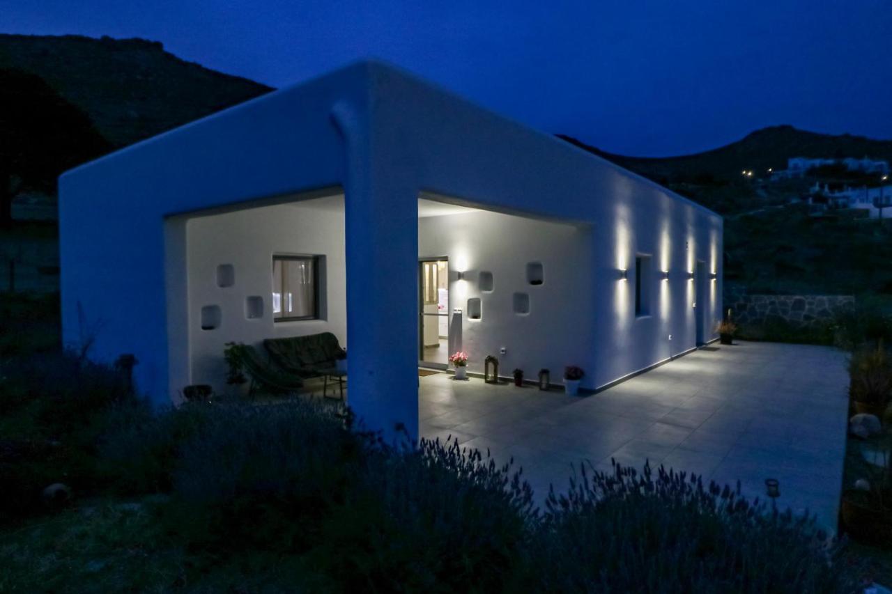 Cycladic Home On The Hill With Beautiful Views!! Agkidia Exterior photo